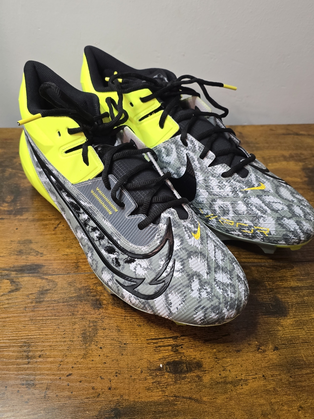 Nike Vapor Edge Elite 360 2 Football Cleats Mens Size 16 Volt Grey FB3347-703